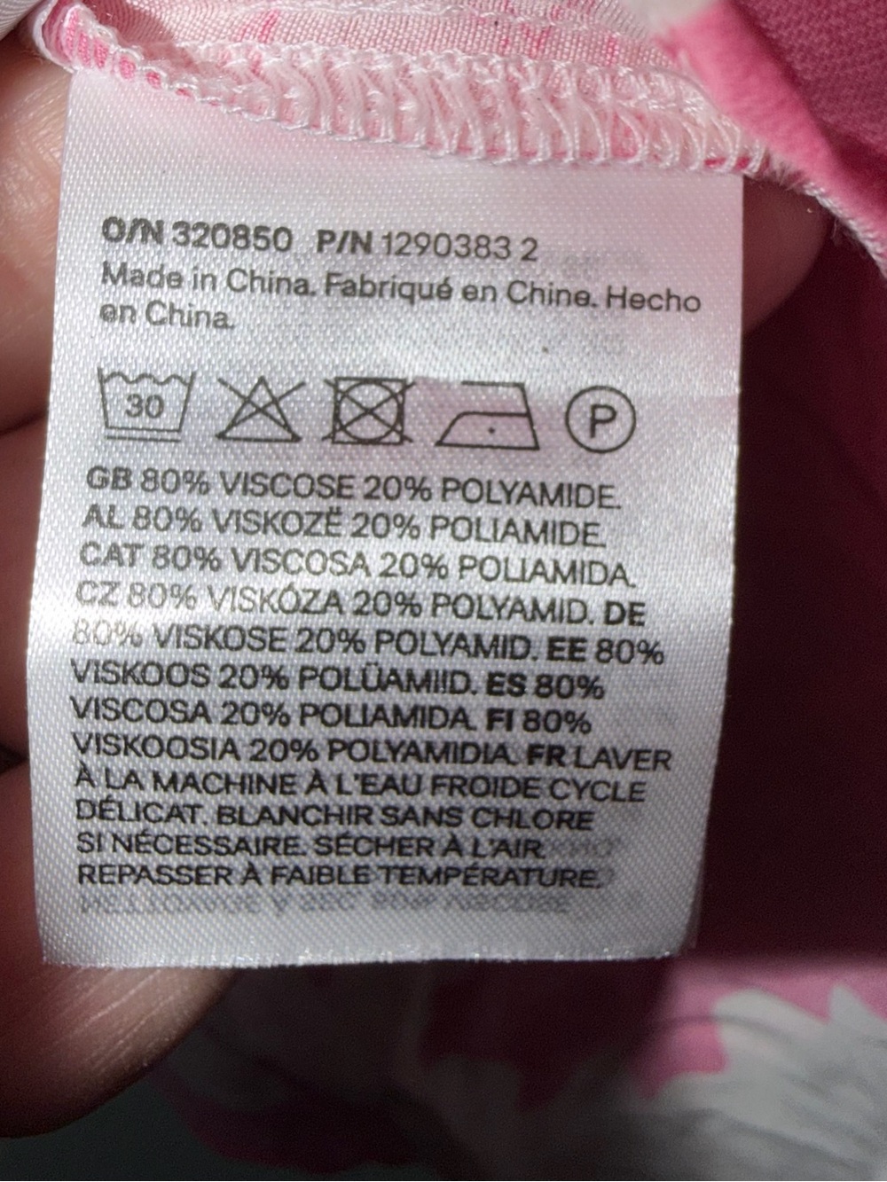 H&M Women’s Pink and White Floral Button-Up Shirt NWT Small - Picture 3 of 4